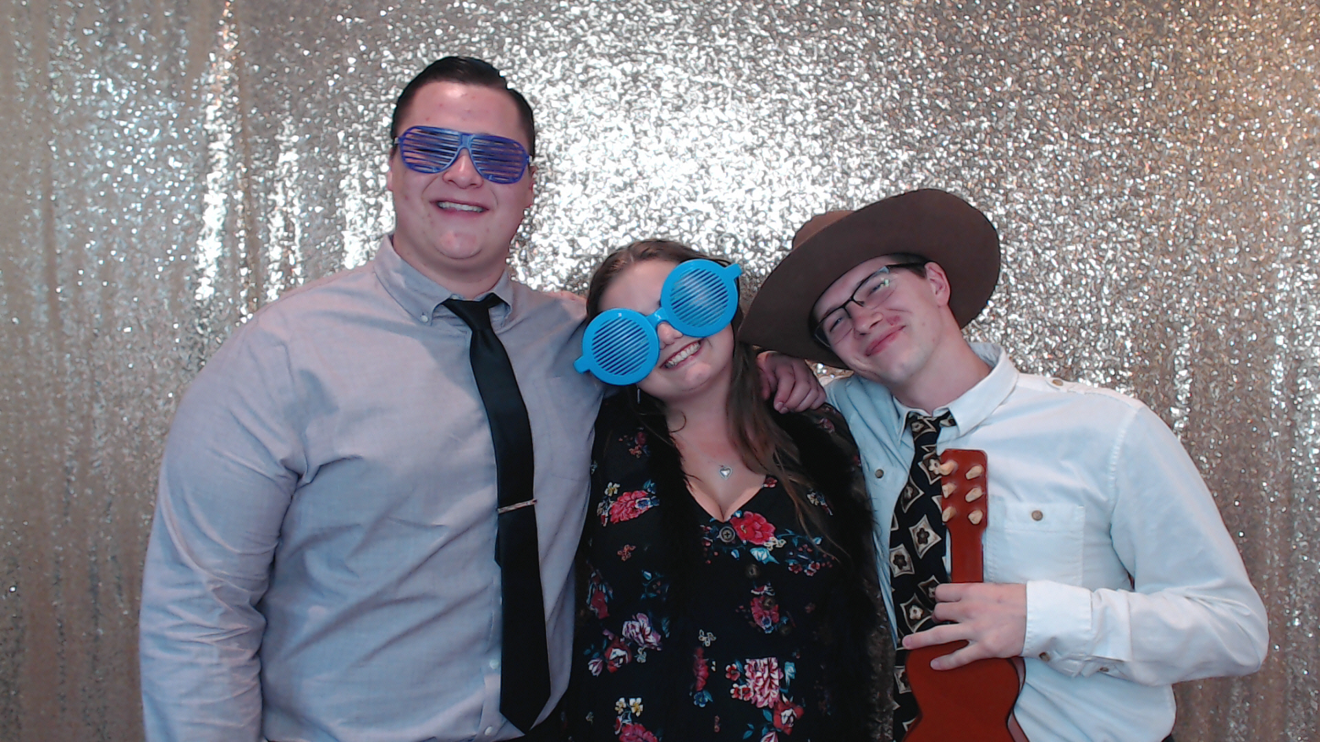 Jorden and Benjamin are getting hitched | View more photos from the event at gallery.photoboothbillings.com/u/PhotoBoothBillings/Jorden-and-Benjamin-are-getting-hitched